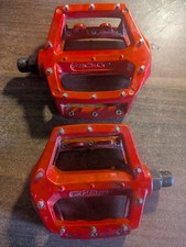 Paire de pédales plates rouges FACTORY LU-31 – VTT / BMX / Urbain – Vintage –