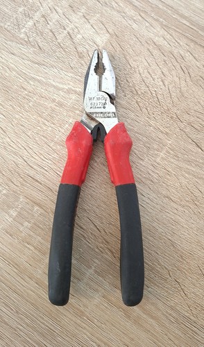 Pince universelle facom 187 - pince,