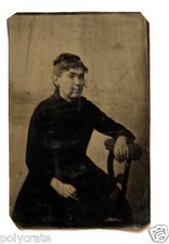 Photo Ancienne Ferrotype plaque fer - Portrait femme assise robe noire fin XIXe