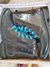 COLLECTOR Hello Kitty Elvis