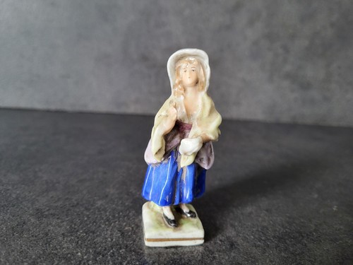 Ancienne statuette en - statuette,