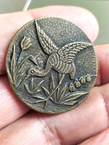Grand bouton ancien oiseau - ancien,