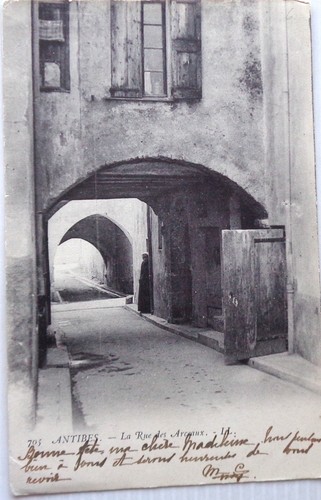 Antibes cpa rue - la, des