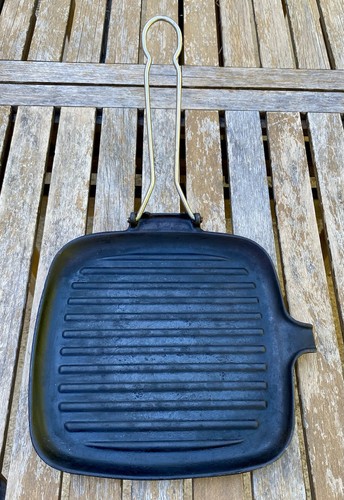 Grill noir fonte émaillée