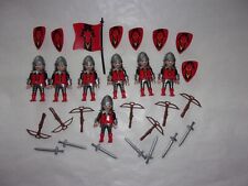 LOT DE PLAYMOBIL  * 7 ARCHERS DU  DRAGON ROUGE ET NOIR + ACCESSOIRES *
