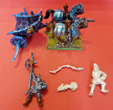 Warhammer - Char de guerre du chaos - Chariot de guerre peinture bleue métalisée