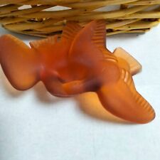 Edition limitée Bouchon de factice Colombes NINA RICCI plexiglass couleur ambre