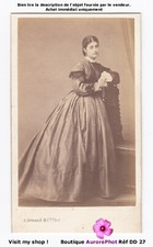 JEUNE FEMME SECOND EMPIRE EN