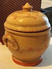 POT ou SOUPIERE FAIENCE A DECOR FLEURI - marquée ACL CLAMECY