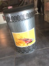 Bidon tabouret coffre poubelle