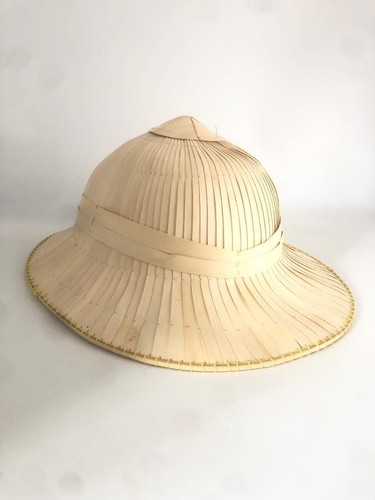 Chapeau colonial vietnamien