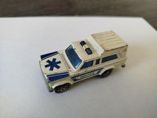AMBULANCE 1/64 MAJORETTE TBE++++