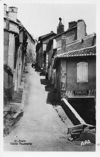 Cpa auch vieille - 32, pousterie