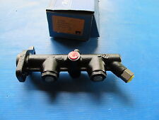 Maître-cylindre de freins