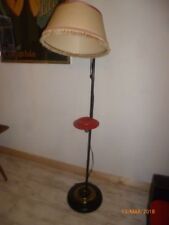 lampadaire  1950 pied oblique  vide poche rouge ou tablette