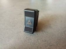 Bouton Interrupteur feux de détresse warning  Renault 19 R19 Renault 21 R21