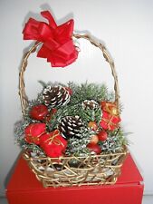  NOEL PANIER EN METAL DORE GARNI DECO POUR TABLE/MEUBLE 