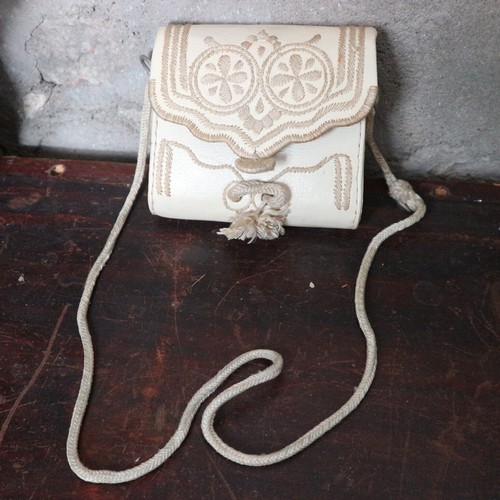 Ancien petit sac - petit, a