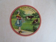 étiquette   de fromage camembert forme camembert femme garde vaches