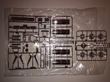 1/25 REVELL GRAPPE DE PIÈCES