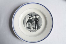 Assiette parlante en porcelaine opaque de Gien (faience) Les mal nommés