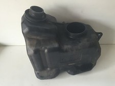UN RESERVOIR D ESSENCE A CARBURANT SCOOTER PEUGEOT 125 SATELIS COMPRESSOR 07
