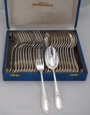 François Frionnet 12 couverts entremets, 24 pièces métal argenté, style Louis XV