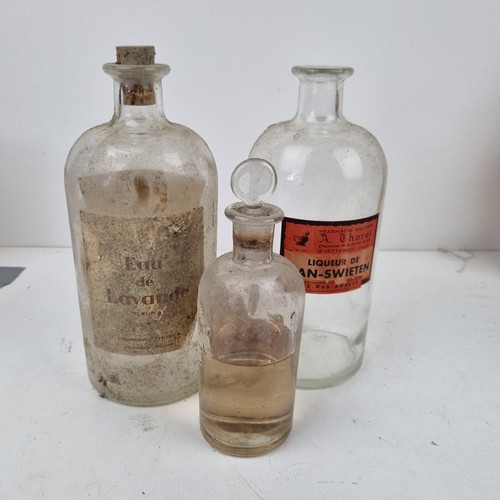 Bouteilles pharmacie verre - bouteilles, pharmacie,