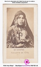 FEMME BÉDOUINE EN TOILETTE DE
