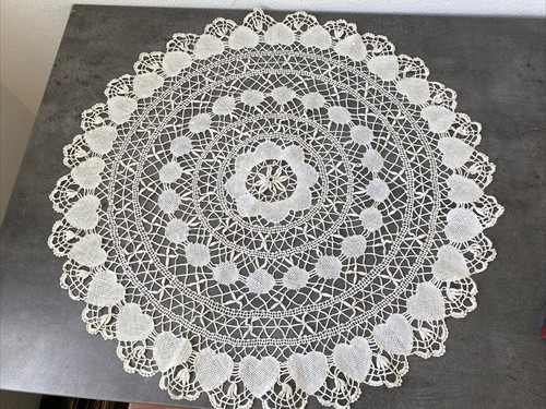 Ancien napperon rond broderie - ancien,
