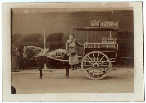 Photo vieux métiers calèche