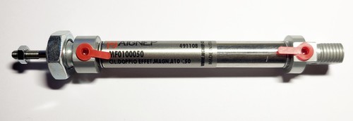 Vérin pneumatique 10x50