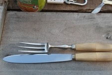 Ancien bel ensemble  à découper Inoxydable. Couteau+fourchette. Old Knife.