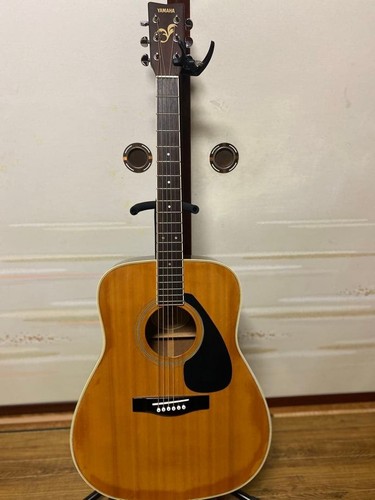 Guitare acoustique vintage