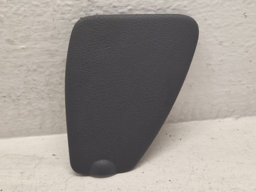 Cache boite fusible intérieur
