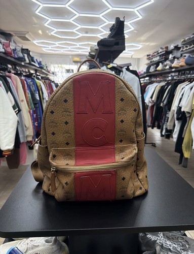 Mcm visetos medium stark logo - medium,