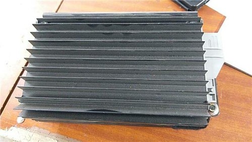 2108202689 chargeur - , cd