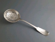 Besançon - Cuillère à sucre en argent massif du 18eme siècle