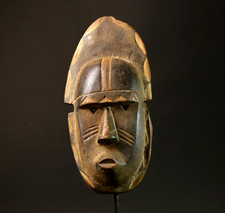 Masque africain gourou bula