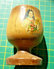 - COQUETIER Sainte THERESE de LISIEUX - en bois - H 8 cm