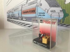 29089 PREISER BOITE DE PERSONNAGE POLICIER AMERICAIN ASSIS  ECHELLE HO 1/87