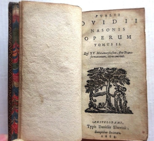 Livre ancien latin - en,
