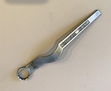 Clé spéciale de 19 MATADOR n° 247