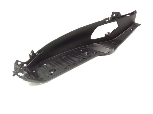 Marche pieds gauche piaggio - gauche,