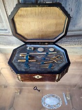 Beau coffret necessaire à