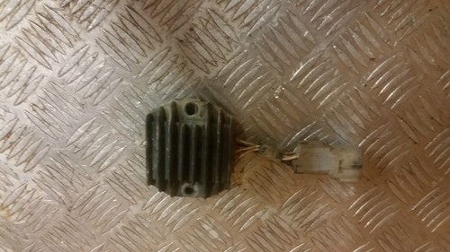 Regulateur quad yamaha 200 - regulateur,