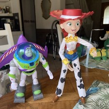 Figurine poupée articulée