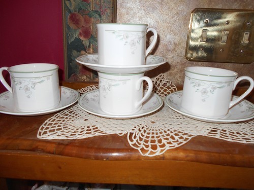 Royal doulton caprice cups - caprice, &