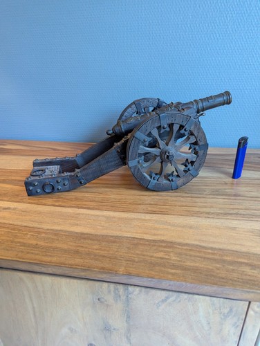 Canon bronze bois fer