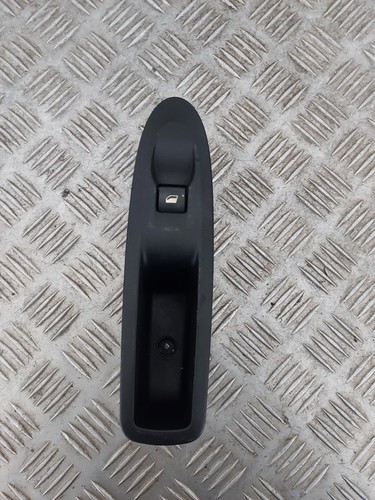 Bouton commande lève vitre